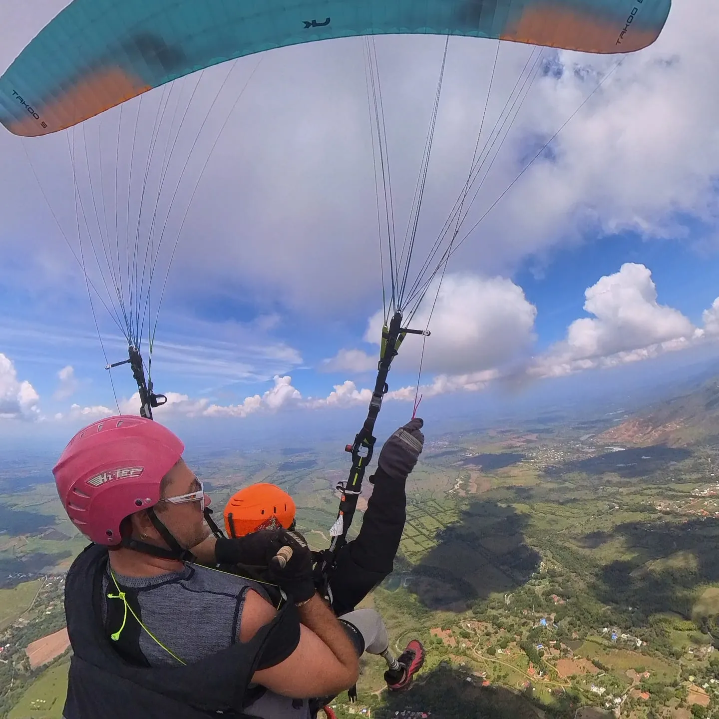 parapente con piloto parapente con piloto