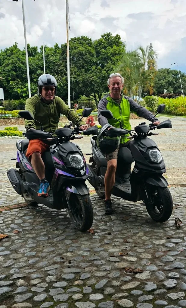 alquiler scooter moto santa elena valle del cauca